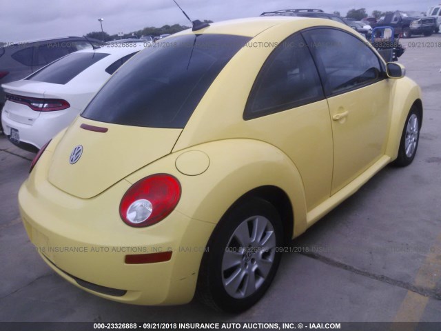 3VWPW31C69M514742 - 2009 VOLKSWAGEN NEW BEETLE S YELLOW photo 4