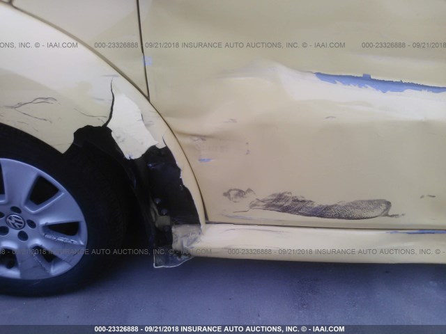 3VWPW31C69M514742 - 2009 VOLKSWAGEN NEW BEETLE S YELLOW photo 6