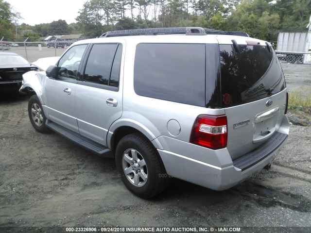 1FMJU1G57AEA93793 - 2010 FORD EXPEDITION XLT SILVER photo 3