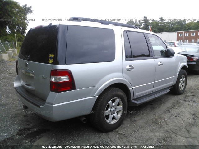 1FMJU1G57AEA93793 - 2010 FORD EXPEDITION XLT SILVER photo 4