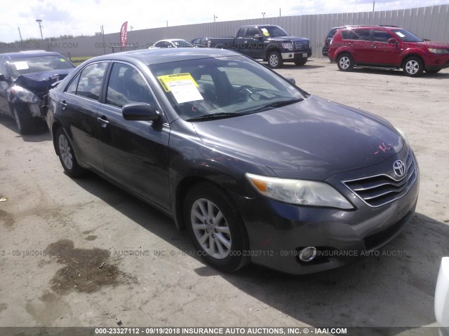 4T4BF3EK3AR068615 - 2010 TOYOTA CAMRY SE/LE/XLE 灰色 照片 1