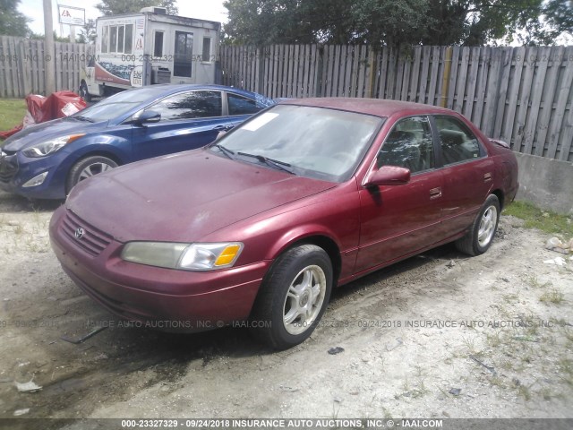 4T1BG22K8VU081663 - 1997 TOYOTA CAMRY CE/LE/XLE 栗色 照片 2