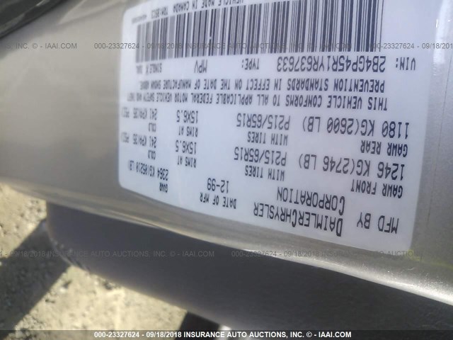 2B4GP45R1YR637633 - 2000 DODGE CARAVAN SE/SPORT SILVER photo 9