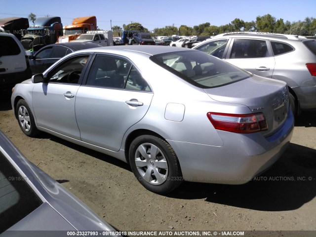 4T1BE46K17U570890 - 2007 TOYOTA CAMRY NEW GENERAT CE/LE/XLE/SE SILVER photo 3