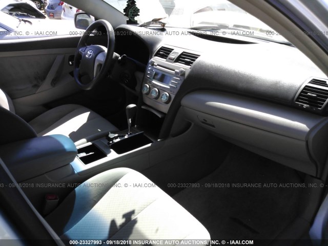 4T1BE46K17U570890 - 2007 TOYOTA CAMRY NEW GENERAT CE/LE/XLE/SE SILVER photo 5