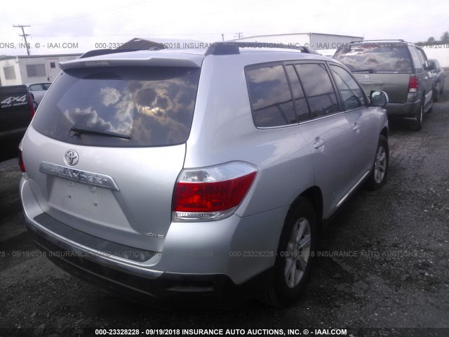 5TDBK3EH7BS057086 - 2011 TOYOTA HIGHLANDER SE SILVER photo 4