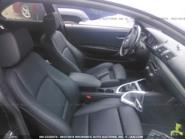 WBAUC9C53CVM11918 - 2012 BMW 135 I BLACK photo 5