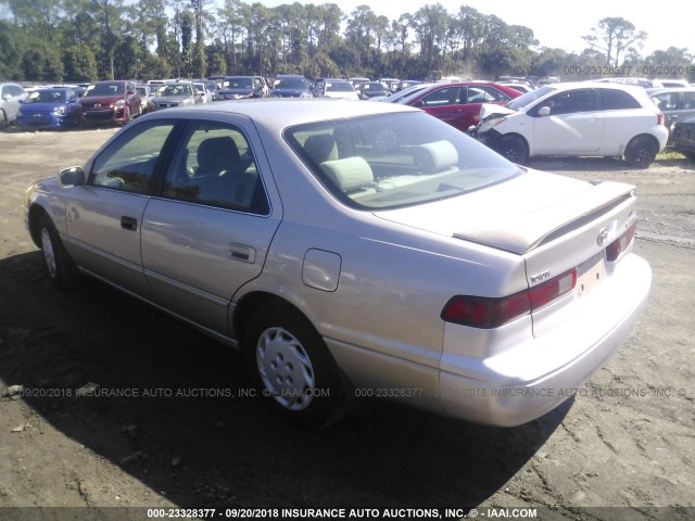 4T1BG22K2VU120733 - 1997 TOYOTA CAMRY CE/LE/XLE 金色 照片 3