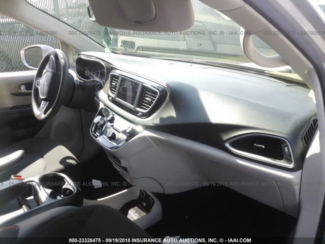 2C4RC1FG0JR107162 - 2018 CHRYSLER PACIFICA TOURING PLUS SILVER photo 5