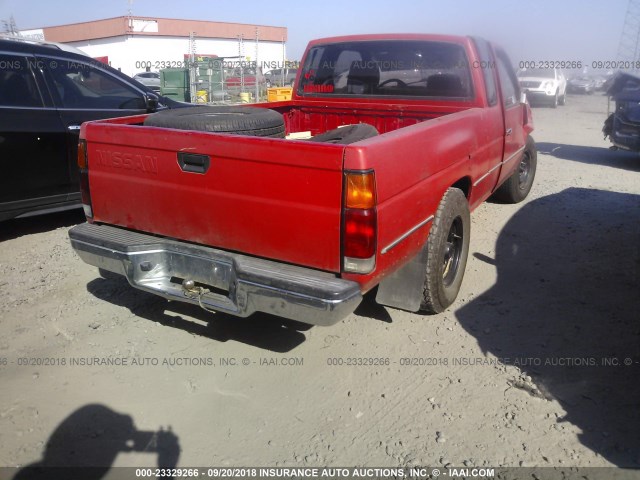 1N6ND16S6GC404483 - 1986 NISSAN D21 KING CAB RED photo 4