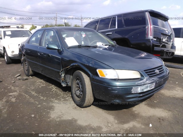 JT2BG22K2W0161627 - 1998 TOYOTA CAMRY CE/LE/XLE 绿色 照片 1