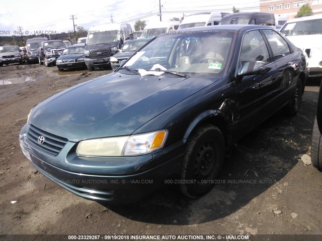 JT2BG22K2W0161627 - 1998 TOYOTA CAMRY CE/LE/XLE 绿色 照片 2