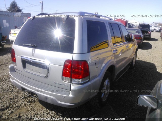 5LMEU78H13ZJ30956 - 2003 LINCOLN AVIATOR 银色 照片 4