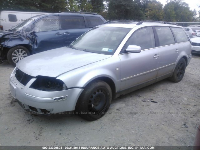 WVWYH63B64E024906 - 2004 VOLKSWAGEN PASSAT GLX 4MOTION SILVER photo 2