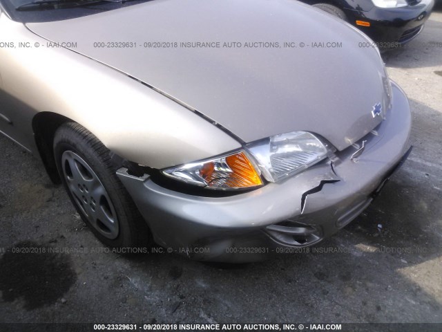 1G1JF524827284433 - 2002 CHEVROLET CAVALIER LS GOLD photo 6