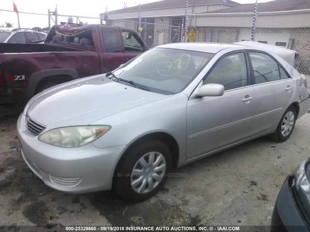 4T1BE32K46U128393 - 2006 TOYOTA CAMRY LE/XLE/SE Күміс фото 2