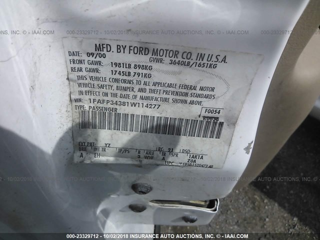 1FAFP34381W114277 - 2001 FORD FOCUS SE/SE SPORT WHITE photo 9