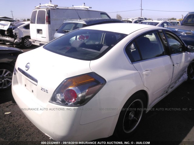 1N4AL21E78C232872 - 2008 NISSAN ALTIMA 2.5/2.5S WHITE photo 4