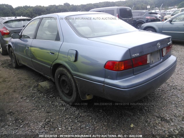 JT2BG22K0Y0466370 - 2000 TOYOTA CAMRY CE/LE/XLE 浅蓝色 照片 3