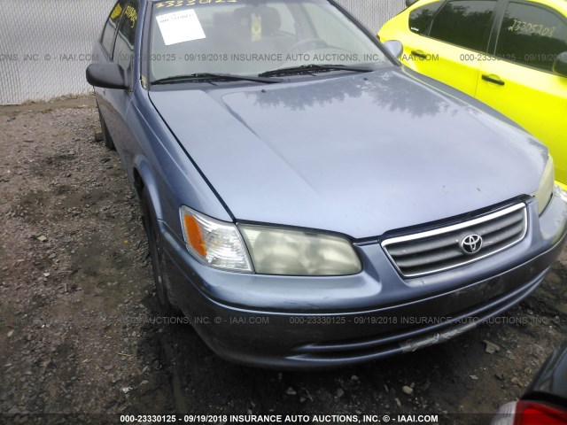 JT2BG22K0Y0466370 - 2000 TOYOTA CAMRY CE/LE/XLE 浅蓝色 照片 6