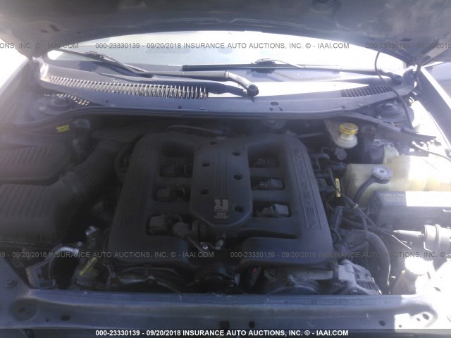 2C3HC56G8YH254028 - 2000 CHRYSLER LHS GRAY photo 10