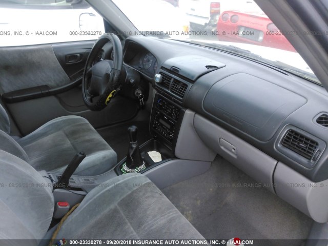 JF1SF656X1G701215 - 2001 SUBARU FORESTER S WHITE photo 5