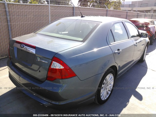 3FADP0L33CR416668 - 2012 FORD FUSION HYBRID GRAY photo 4