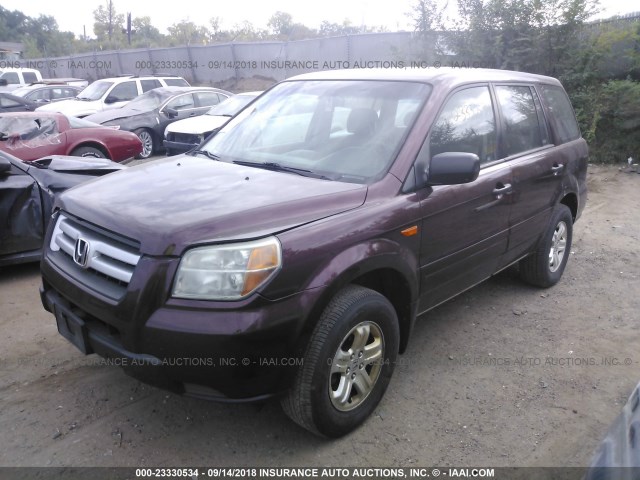 5FNYF18187B017712 - 2007 HONDA PILOT LX MAROON photo 2