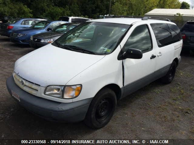 4T3ZF13C0YU316944 - 2000 TOYOTA SIENNA LE/XLE WHITE photo 2