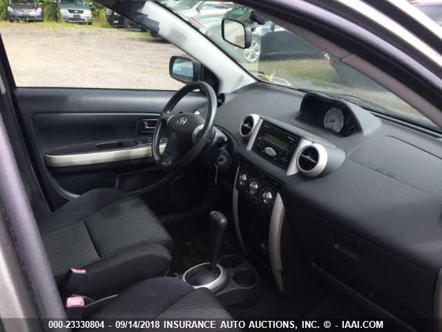 JTKKT624150113216 - 2005 TOYOTA SCION XA GRAY photo 5