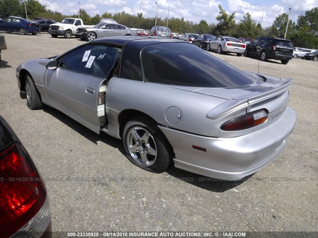 2G1FP22K0V2130729 - 1997 CHEVROLET CAMARO RS SILVER photo 3