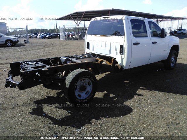 1GT12ZCG9EF140743 - 2014 GMC SIERRA K2500 HEAVY DUTY WHITE photo 4