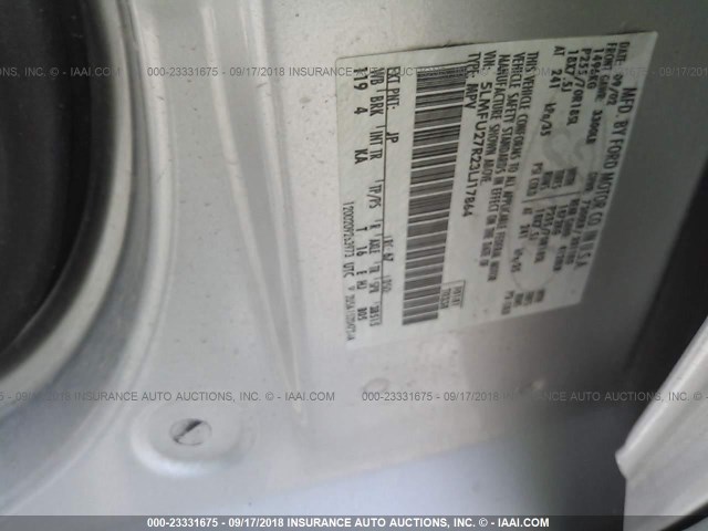 5LMFU27R23LJ17864 - 2003 LINCOLN NAVIGATOR Silber Foto 9