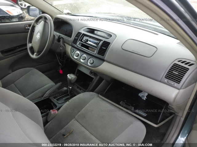 4T1BE32K05U431721 - 2005 TOYOTA CAMRY LE/XLE/SE Жасыл фото 5