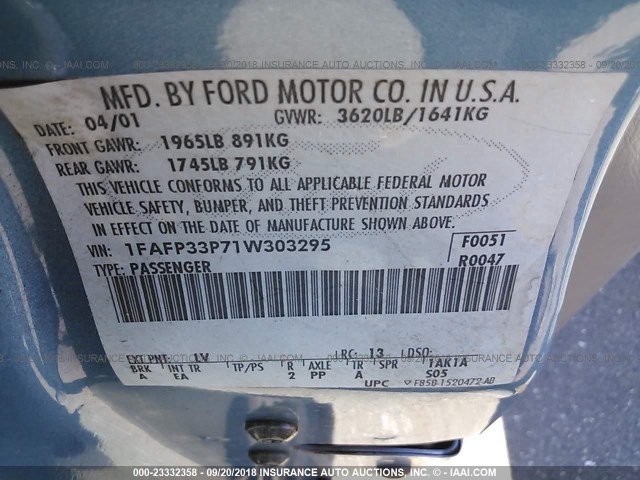 1FAFP33P71W303295 - 2001 FORD FOCUS LX BLUE photo 9