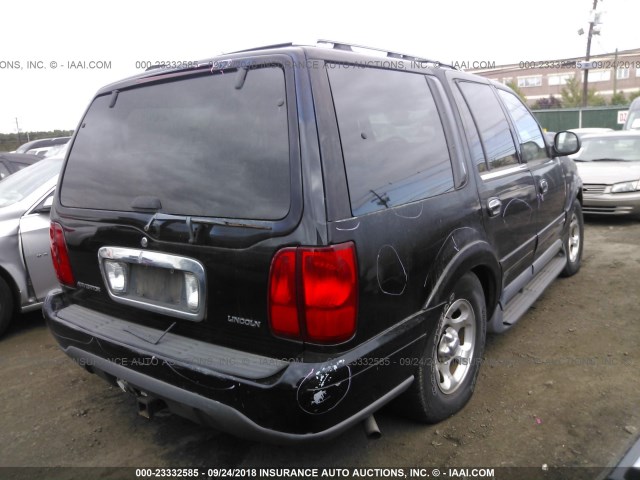 5LMPU28LXWLJ32065 - 1998 LINCOLN NAVIGATOR Schwarz Foto 4