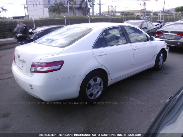 JTNBF3EK9A3002702 - 2010 TOYOTA CAMRY SE/LE/XLE თეთრი ფოტო 4