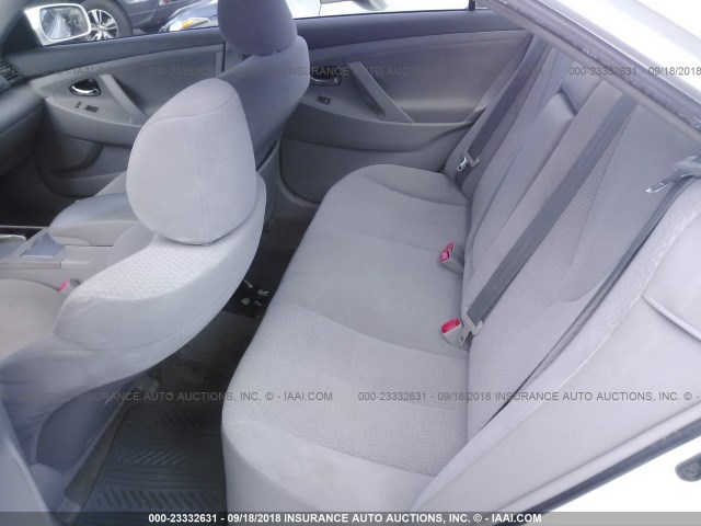 JTNBF3EK9A3002702 - 2010 TOYOTA CAMRY SE/LE/XLE WHITE photo 8