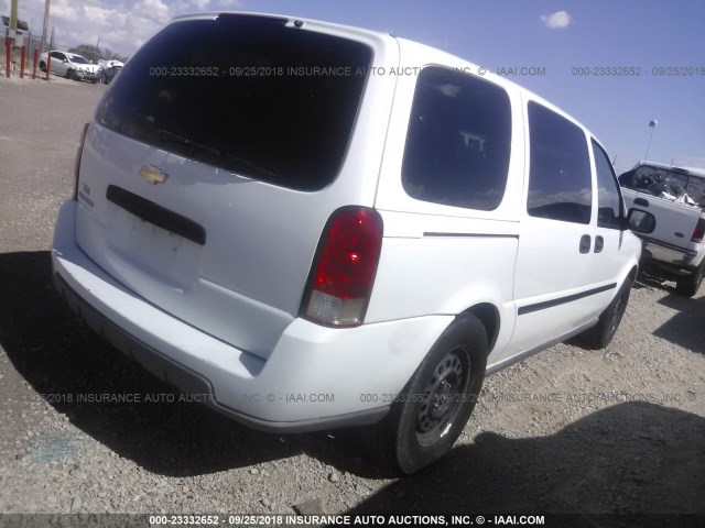 1GNDV03L65D232604 - 2005 CHEVROLET UPLANDER WHITE photo 4