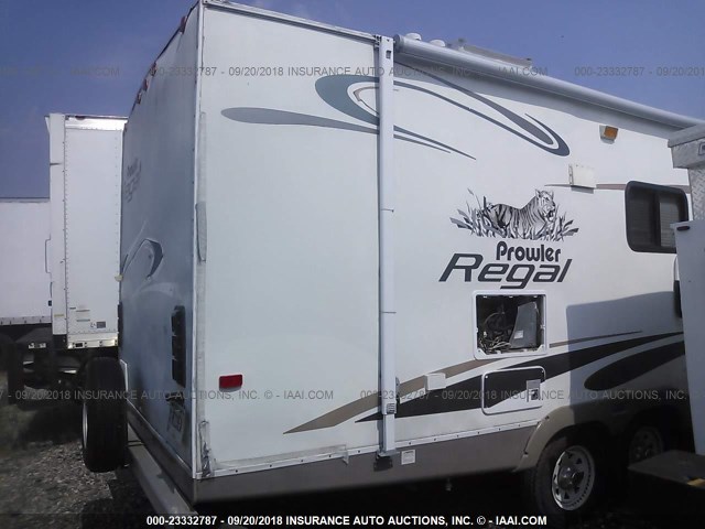 1EC1F272144280400 - 2004 FLEETWOOD PROWLER REGAL FIFTH WHEEL  WHITE photo 6