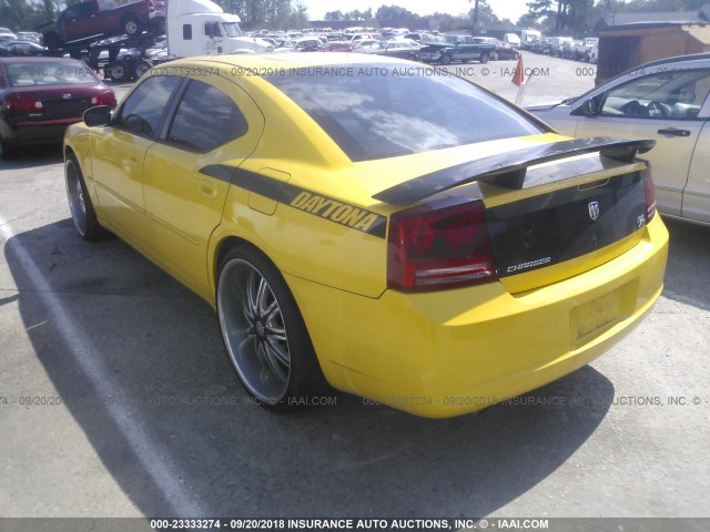 2B3KA53H06H347841 - 2006 DODGE CHARGER R/T YELLOW photo 3