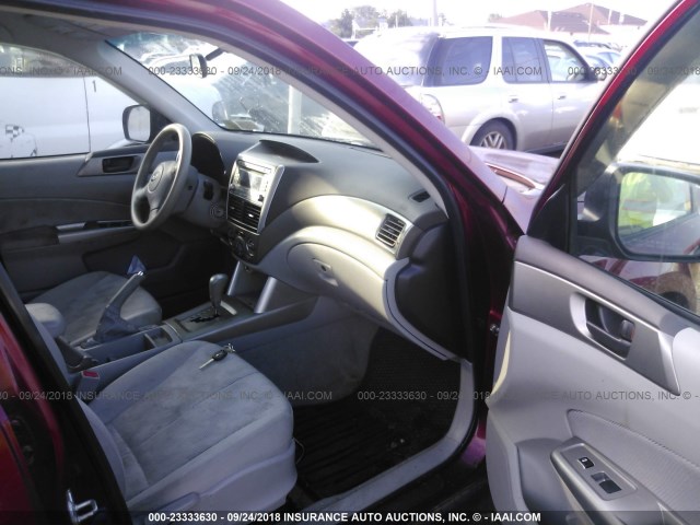 JF2SH6BC9AH785585 - 2010 SUBARU FORESTER XS Rot Foto 5