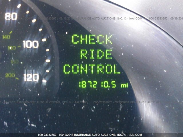 1LNHM97V22Y682036 - 2002 LINCOLN CONTINENTAL  Алтын фото 7