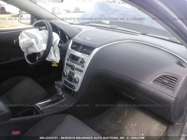 1G1ZC5E06AF184050 - 2010 CHEVROLET MALIBU 1LT BLUE photo 5