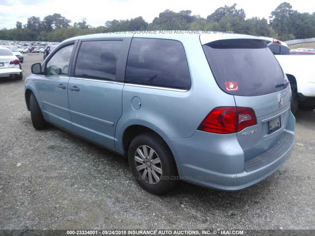 2V8HW44199R579816 - 2009 VOLKSWAGEN ROUTAN S Light Blue photo 3