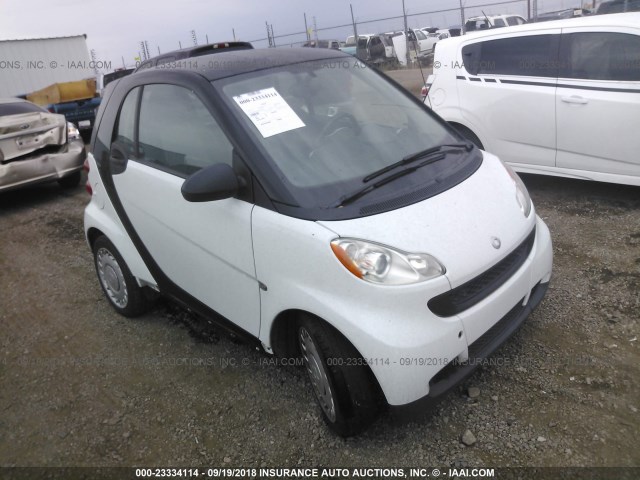 WMEEJ3BA8CK526008 - 2012 SMART FORTWO PURE/PASSION WHITE photo 1