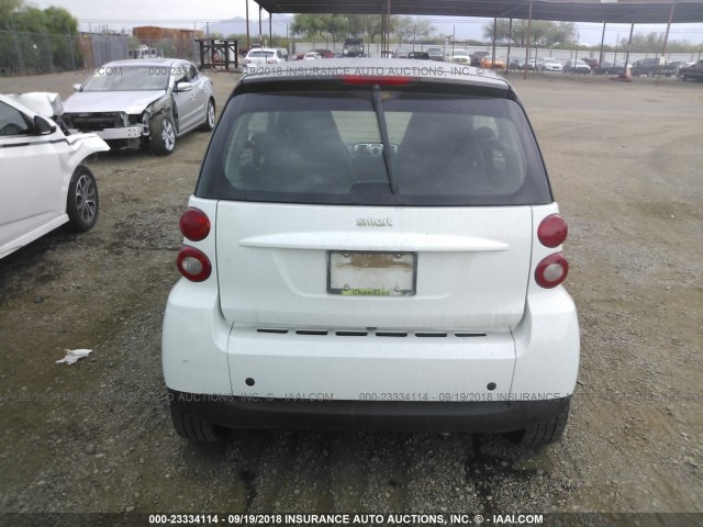 WMEEJ3BA8CK526008 - 2012 SMART FORTWO PURE/PASSION WHITE photo 8