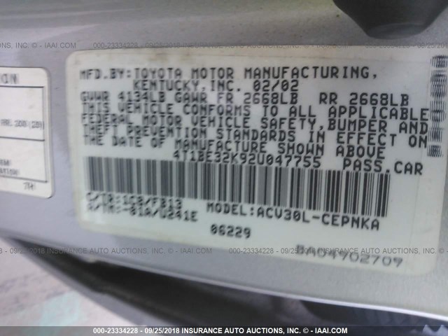 4T1BE32K92U047755 - 2002 TOYOTA CAMRY LE/XLE/SE Күміс фото 9