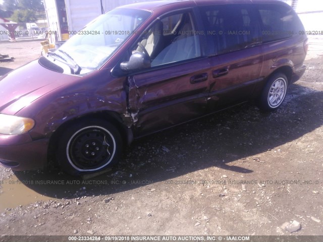 1B4GP44322B644660 - 2002 DODGE GRAND CARAVAN SPORT MAROON photo 6