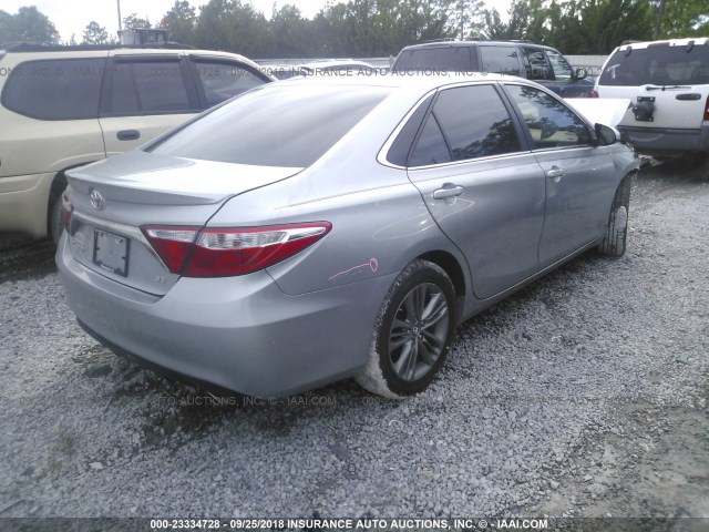 4T1BF1FKXGU251788 - 2016 TOYOTA CAMRY LE/XLE/SE/XSE 银色 照片 4